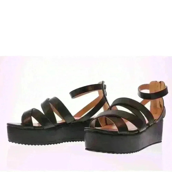 NIB KOI Footwear Women's Black Elizabeth Cross Strap Flat Form Wedge - Picture 3 of 7